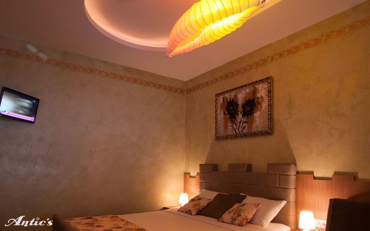 Motel Pizzeria Antic'S Laktasi Ngoại thất bức ảnh