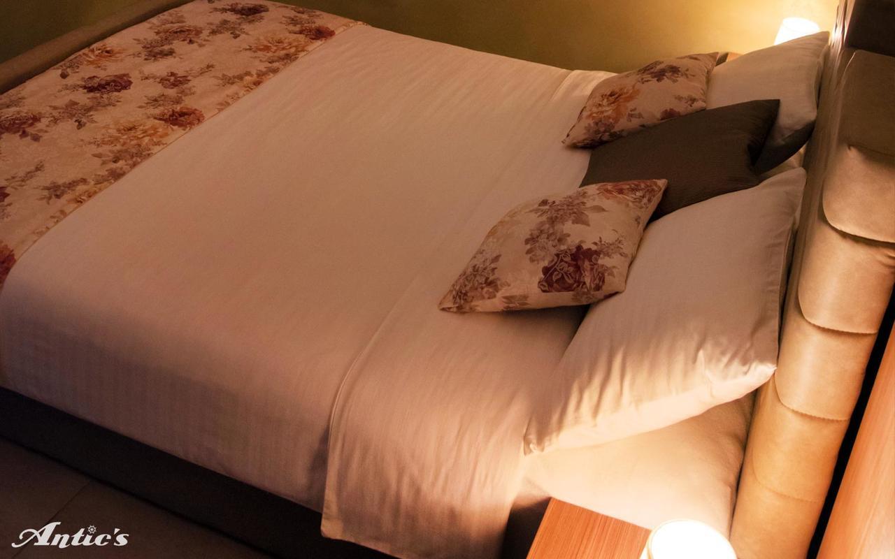 Motel Pizzeria Antic'S Laktasi Ngoại thất bức ảnh