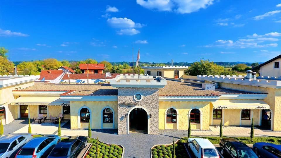 Motel Pizzeria Antic'S Laktasi Ngoại thất bức ảnh